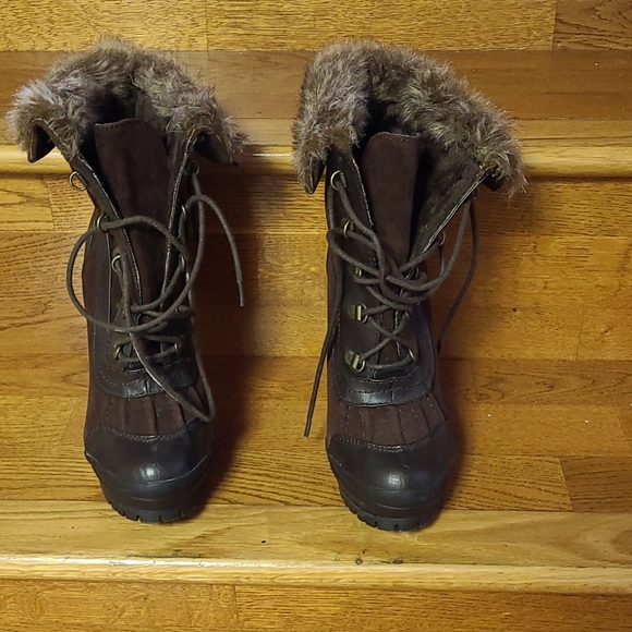 Ladies boots (NWOT) - Picture 2 of 8